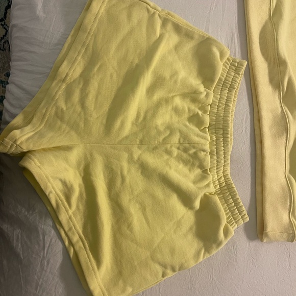 Women's Yellow Sweatshirt and Shorts Set - Picture 5 of 7
